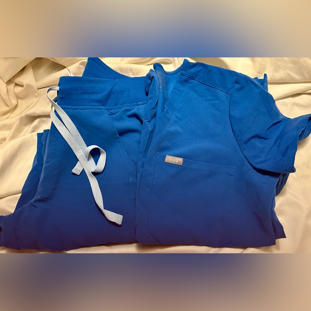 Royal blue figs XS scrub set